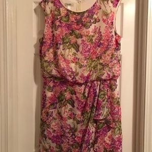 Sleeveless elastic waist zip back dress